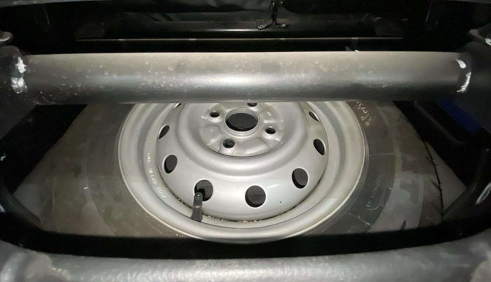 2018 Maruti Wagon R 1.0 LXI CNG, CNG, Manual, 11,434 km, Spare Tyre