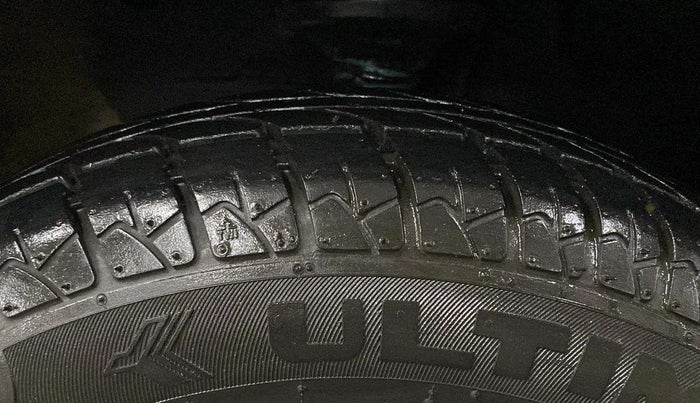 2018 Maruti Wagon R 1.0 LXI CNG, CNG, Manual, 11,434 km, Left Front Tyre Tread