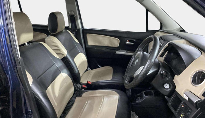 2018 Maruti Wagon R 1.0 LXI CNG, CNG, Manual, 11,434 km, Right Side Front Door Cabin