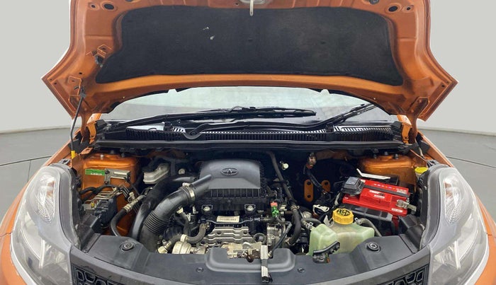 2018 Tata NEXON XM PETROL, Petrol, Manual, 44,651 km, Open Bonet