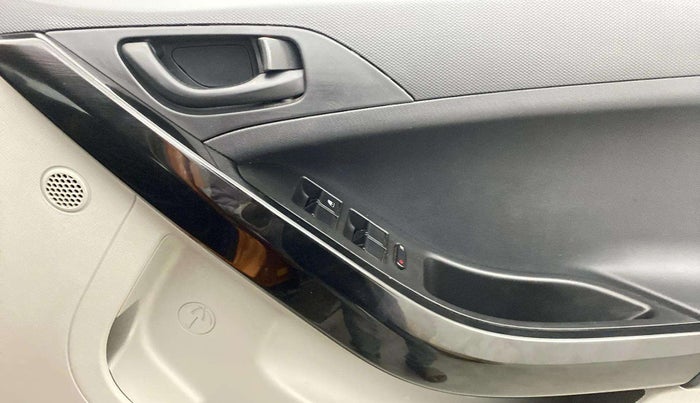 2018 Tata NEXON XM PETROL, Petrol, Manual, 44,651 km, Driver Side Door Panels Control