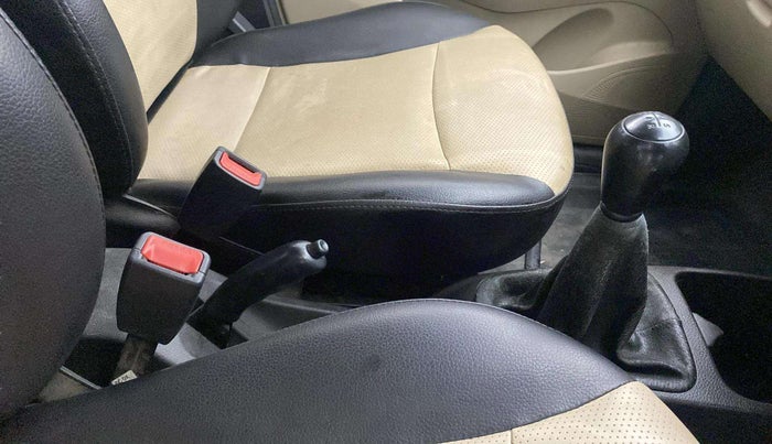 2015 Hyundai Eon ERA +, Petrol, Manual, 59,891 km, Gear Lever