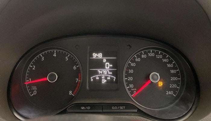 2015 Volkswagen Vento HIGHLINE 1.6 MPI, Petrol, Manual, 74,767 km, Odometer Image