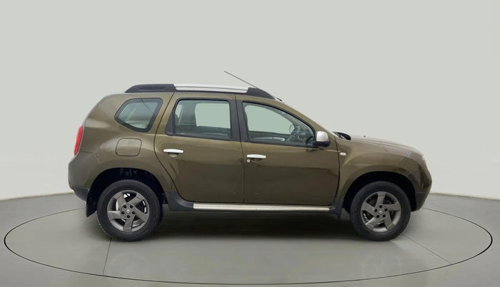 2014 Renault Duster 110 PS RXZ 4X4 MT DIESEL, Diesel, Manual, 1,02,282 km, Right Side View