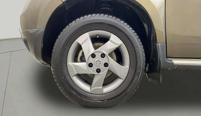 2014 Renault Duster 110 PS RXZ 4X4 MT DIESEL, Diesel, Manual, 1,02,282 km, Left Front Wheel