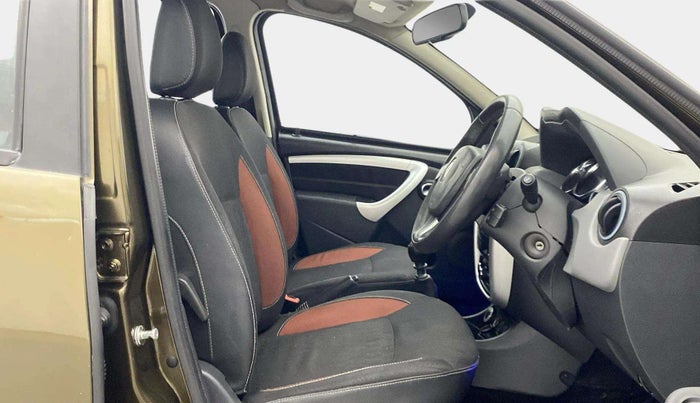 2014 Renault Duster 110 PS RXZ 4X4 MT DIESEL, Diesel, Manual, 1,02,282 km, Right Side Front Door Cabin