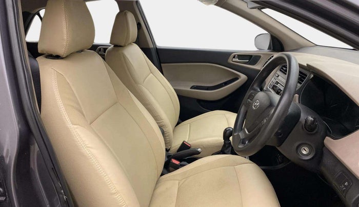 2016 Hyundai Elite i20 SPORTZ 1.2, Petrol, Manual, 55,585 km, Right Side Front Door Cabin