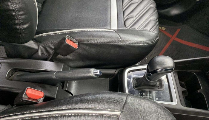 2023 Maruti Swift ZXI AMT, Petrol, Automatic, 15,431 km, Gear Lever