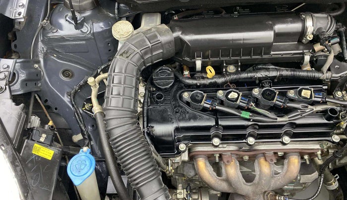 2021 Maruti Swift VXI AMT, Petrol, Automatic, 72,337 km, Engine View - Right