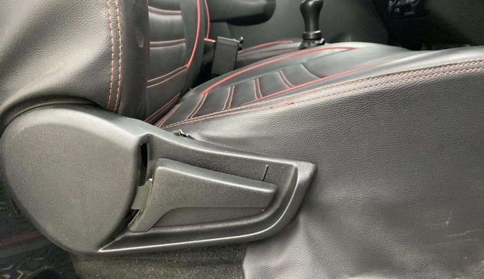 2023 Maruti Alto K10 VXI CNG, CNG, Manual, 35,802 km, Driver Side Adjustment Panel
