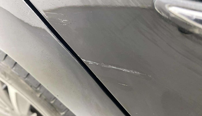 2019 Maruti Ciaz ALPHA  AT 1.5 SHVS PETROL, Petrol, Automatic, 37,052 km, Right rear door - Slightly dented