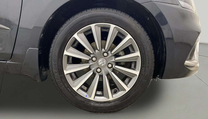 2019 Maruti Ciaz ALPHA  AT 1.5 SHVS PETROL, Petrol, Automatic, 37,052 km, Right Front Wheel