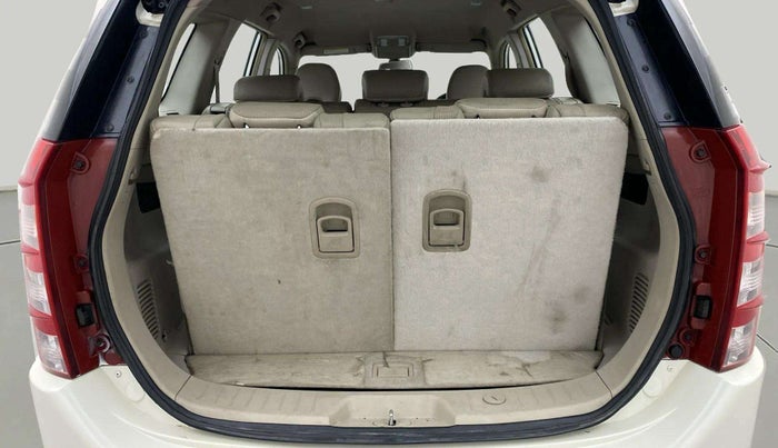 2016 Mahindra XUV500 W8, Diesel, Manual, 59,437 km, Boot Inside