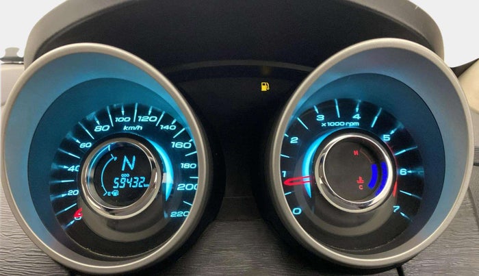2016 Mahindra XUV500 W8, Diesel, Manual, 59,437 km, Odometer Image