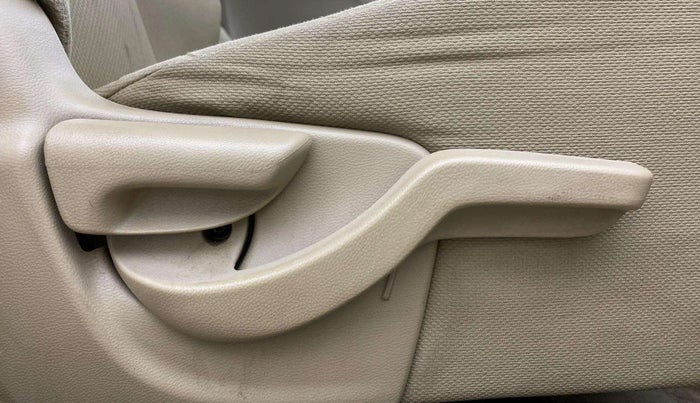 2014 Honda Brio S MT, Petrol, Manual, 51,105 km, Driver Side Adjustment Panel