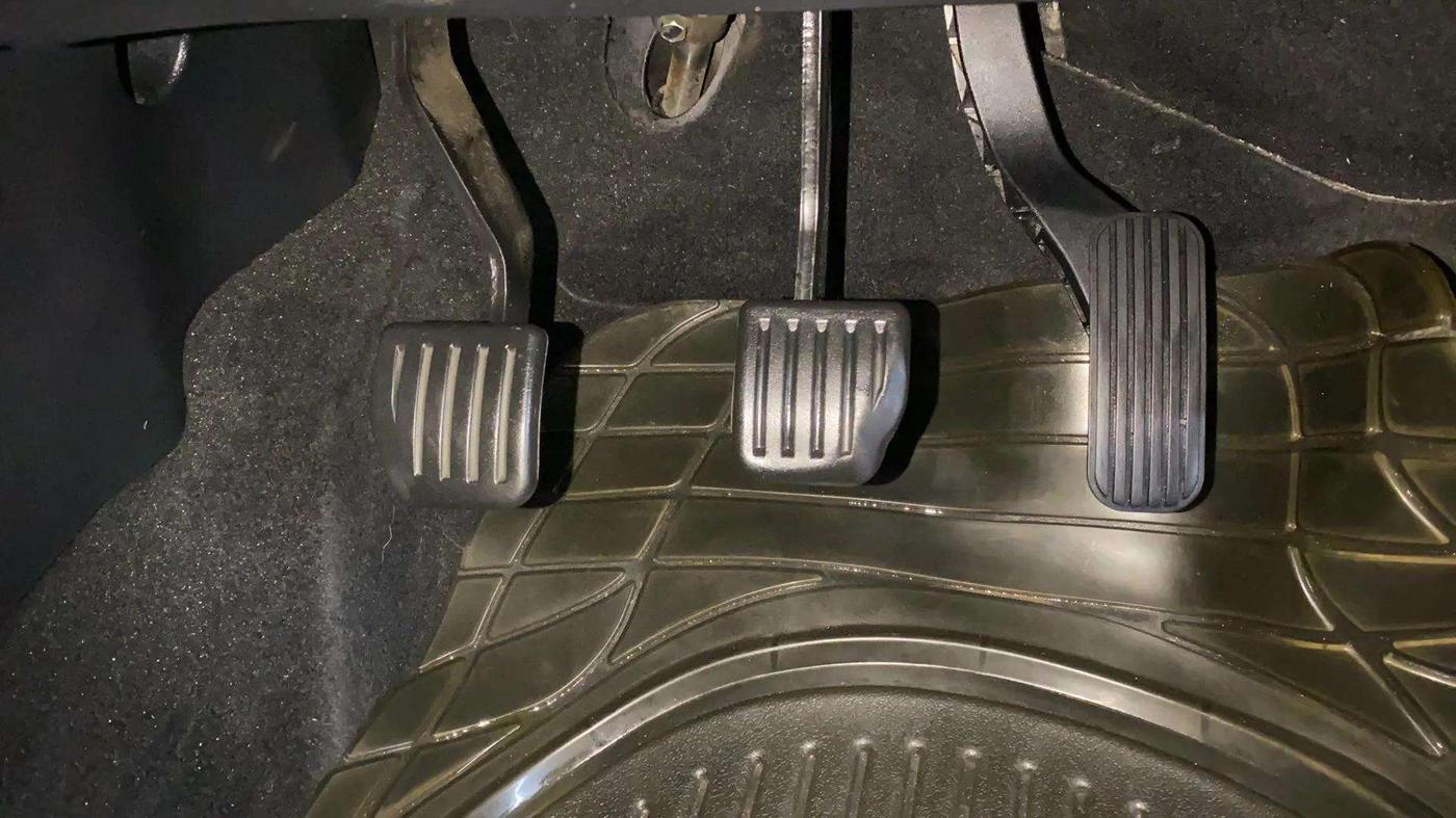 2019 Tata Harrier XZ 2.0L DARK EDITION, Diesel, Manual, 91,731 km, Pedals