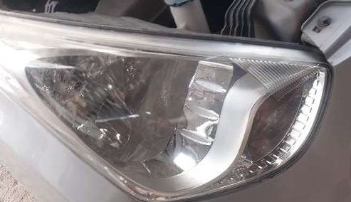 2018 Hyundai Eon ERA +, Petrol, Manual, 99,804 km, Right headlight - Minor scratches