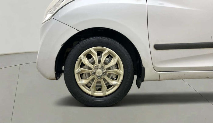2018 Hyundai Eon ERA +, Petrol, Manual, 99,804 km, Left Front Wheel