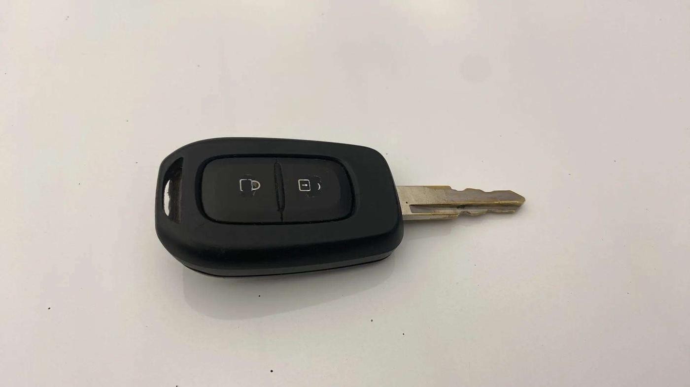 2021 Renault Kwid RXT 1.0 AMT (O), Petrol, Automatic, 19,579 km, Key Close Up