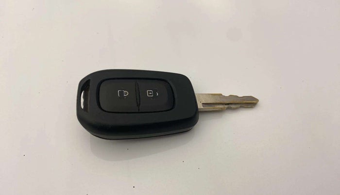 2021 Renault Kwid RXT 1.0 AMT (O), Petrol, Automatic, 19,579 km, Key Close Up
