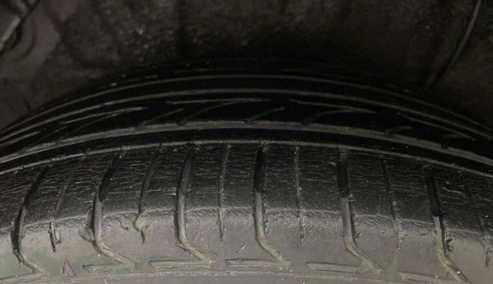 2014 Hyundai i20 ASTA 1.2, Petrol, Manual, 72,317 km, Right Rear Tyre Tread