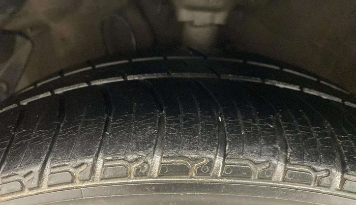 2014 Hyundai i20 ASTA 1.2, Petrol, Manual, 72,317 km, Left Front Tyre Tread