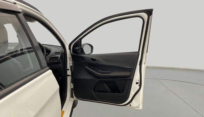 2024 Tata TIAGO NRG  NRG XZA CNG, CNG, Automatic, 19,611 km, RHS Front Door