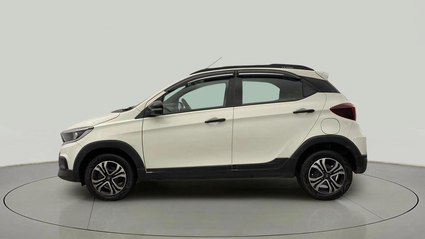 2024 Tata TIAGO NRG  NRG XZA CNG, CNG, Automatic, 19,611 km, Left Side