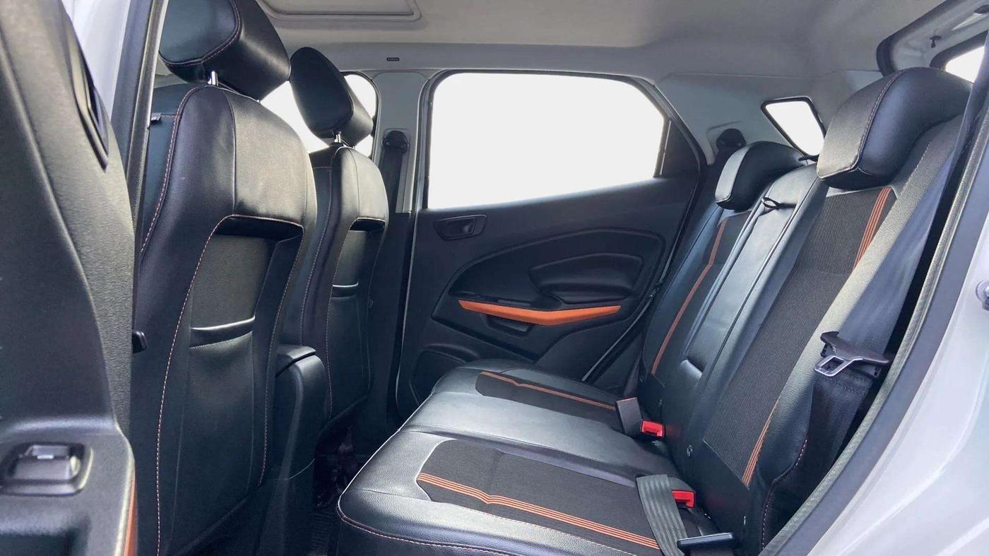 2018 Ford Ecosport TITANIUM 1.5L SPORTS(SUNROOF) DIESEL, Diesel, Manual, 41,075 km, Right Side Rear Door Cabin