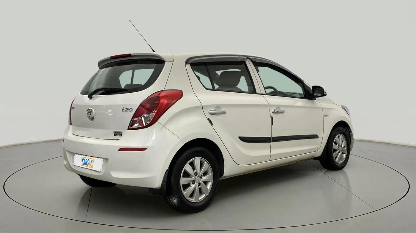 2014 Hyundai i20 ASTA 1.2, Petrol, Manual, 37,768 km, Right Back Diagonal