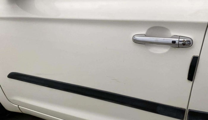 2014 Hyundai i20 ASTA 1.2, Petrol, Manual, 37,524 km, Front passenger door - Paint minor damage