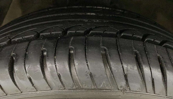 2014 Hyundai i20 ASTA 1.2, Petrol, Manual, 37,524 km, Left Front Tyre Tread