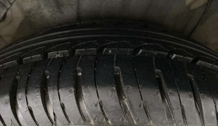 2014 Hyundai i20 ASTA 1.2, Petrol, Manual, 37,524 km, Right Rear Tyre Tread