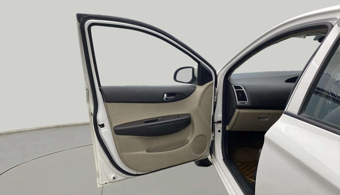 2014 Hyundai i20 ASTA 1.2, Petrol, Manual, 37,524 km, LHS Front Door