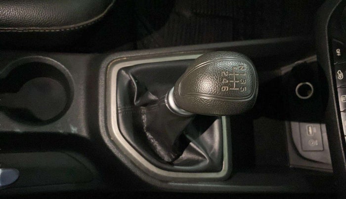 2016 Hyundai Creta SX PLUS 1.6 PETROL, Petrol, Manual, 23,643 km, Gear Lever