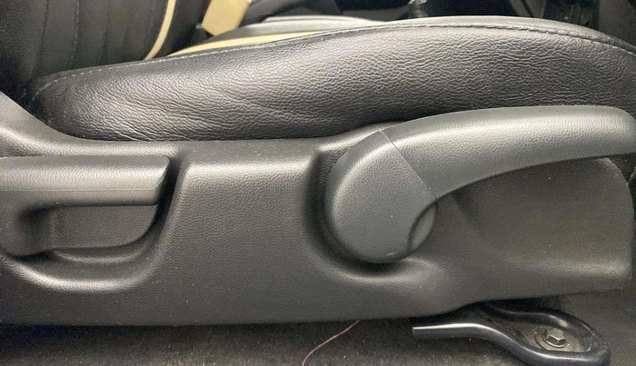 2017 Honda Jazz 1.2L I-VTEC V, Petrol, Manual, 45,774 km, Driver Side Adjustment Panel