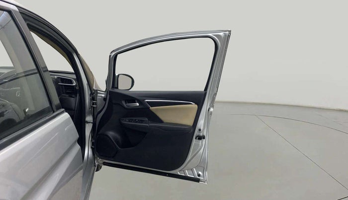 2017 Honda Jazz 1.2L I-VTEC V, Petrol, Manual, 45,774 km, Right Front Wheel