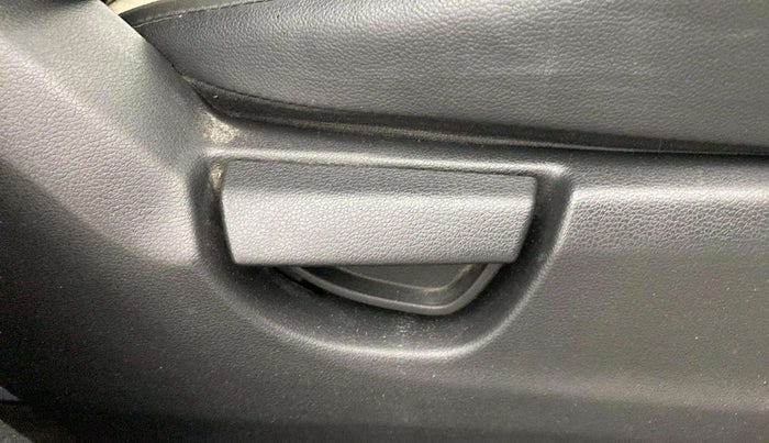 2021 Hyundai NEW SANTRO SPORTZ MT, Petrol, Manual, 41,153 km, Driver Side Adjustment Panel