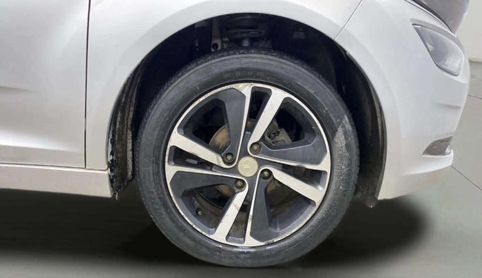 2020 Tata ALTROZ XZ PETROL, CNG, Manual, 44,918 km, Right Front Wheel