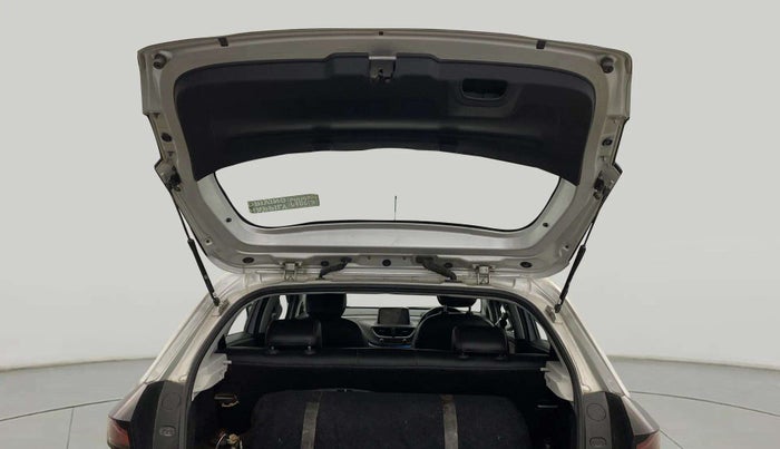 2020 Tata ALTROZ XZ PETROL, CNG, Manual, 44,918 km, Boot Door Open