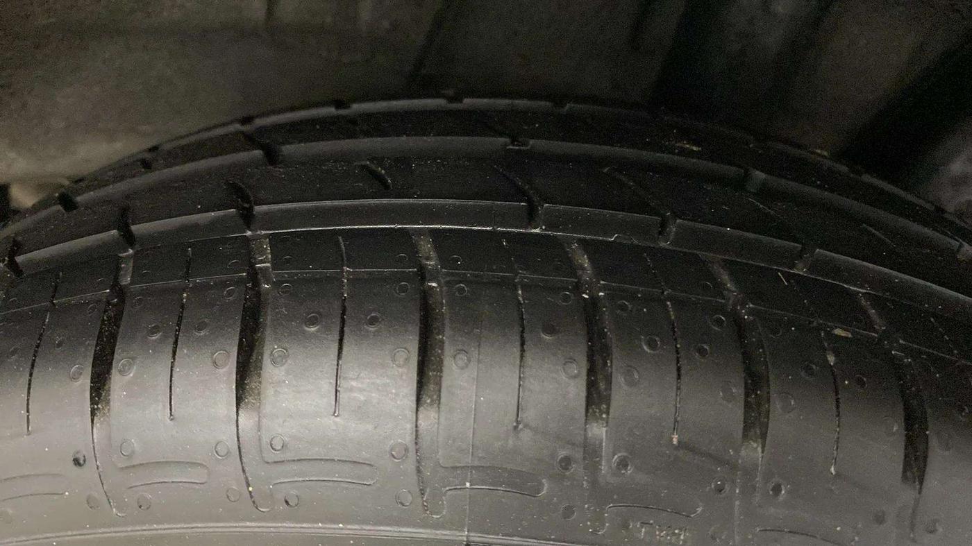 2019 Hyundai GRAND I10 NIOS SPORTZ AMT 1.2 KAPPA VTVT, Petrol, Automatic, 69,230 km, Left Rear Tyre Tread