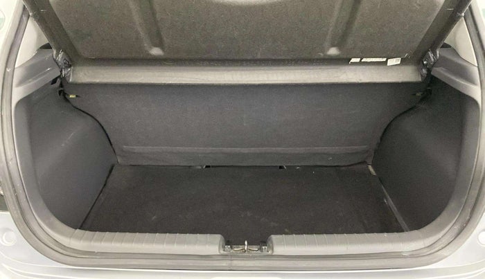 2019 Hyundai GRAND I10 NIOS SPORTZ AMT 1.2 KAPPA VTVT, Petrol, Automatic, 69,230 km, Boot Inside