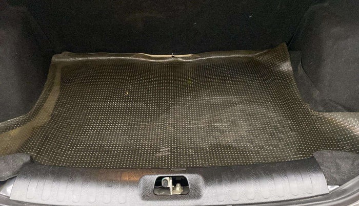 2013 Maruti Swift Dzire VXI, Petrol, Manual, 51,014 km, Boot Open Zoomed View