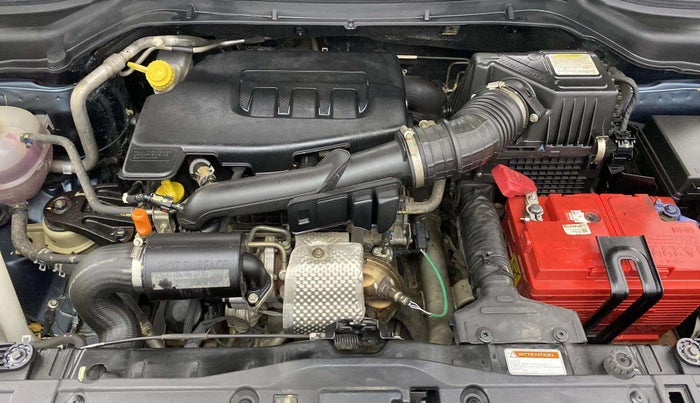 2021 Mahindra XUV300 W8 (O) 1.2 PETROL, Petrol, Manual, 67,356 km, Engine View