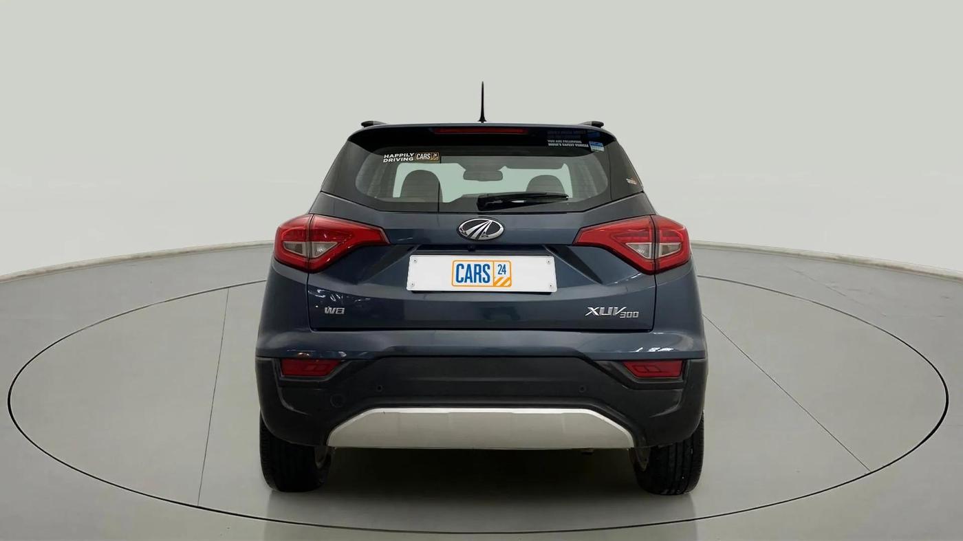 2021 Mahindra XUV300 W8 (O) 1.2 PETROL, Petrol, Manual, 67,356 km, Back/Rear