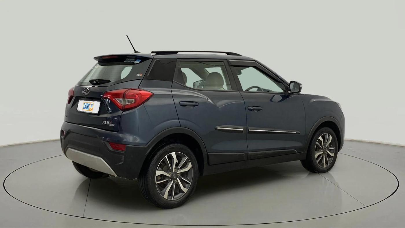 2021 Mahindra XUV300 W8 (O) 1.2 PETROL, Petrol, Manual, 67,356 km, Right Back Diagonal