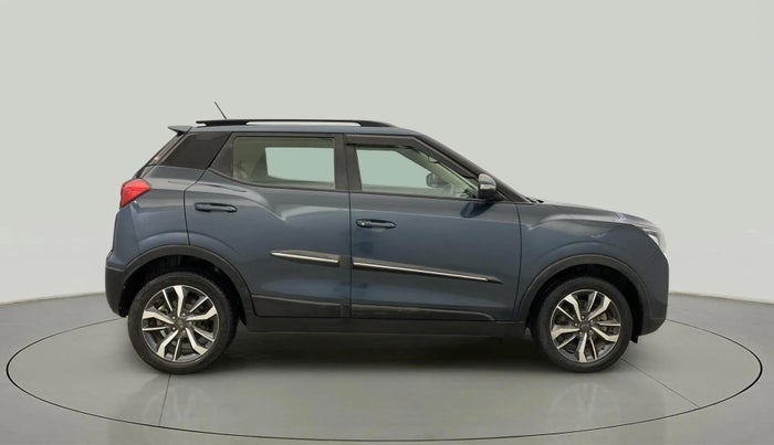 2021 Mahindra XUV300 W8 (O) 1.2 PETROL, Petrol, Manual, 67,356 km, Right Side View