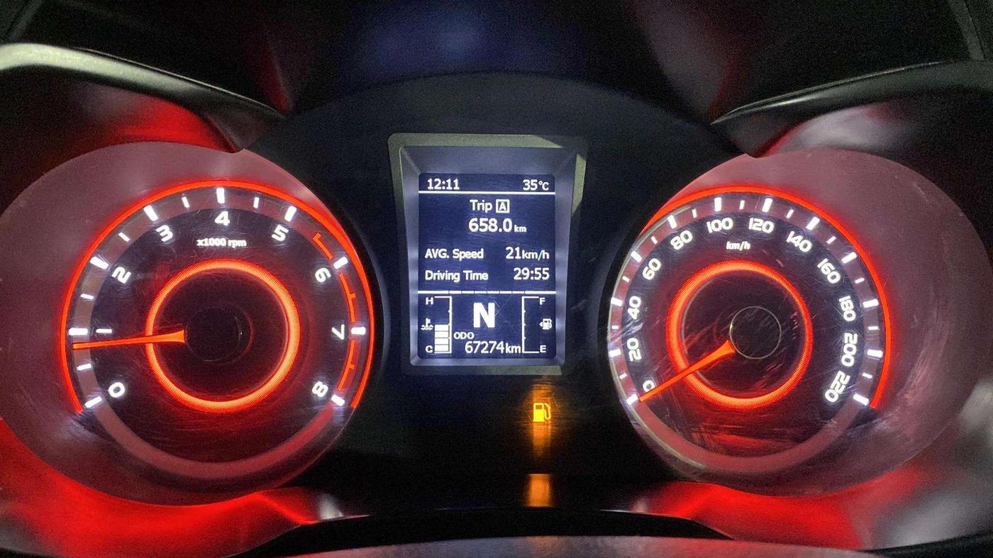 2021 Mahindra XUV300 W8 (O) 1.2 PETROL, Petrol, Manual, 67,356 km, Odometer Image