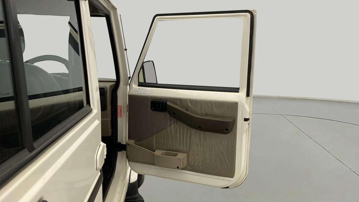 2024 Mahindra Bolero B6, Diesel, Manual, 19,776 km, RHS Front Door