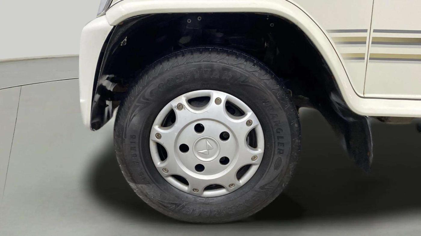 2024 Mahindra Bolero B6, Diesel, Manual, 19,776 km, Left Front Wheel